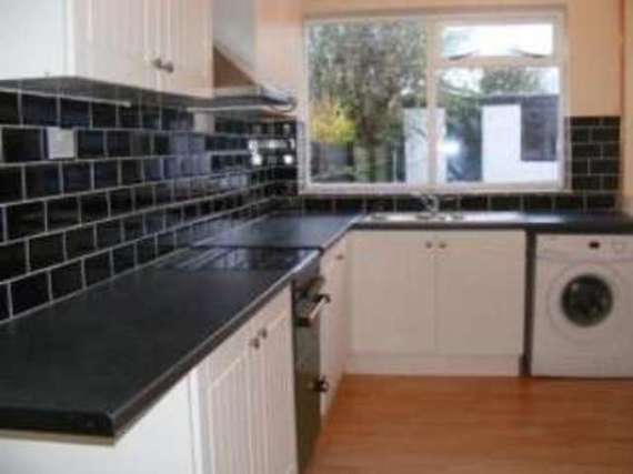 3 Bedroom End of Ter...